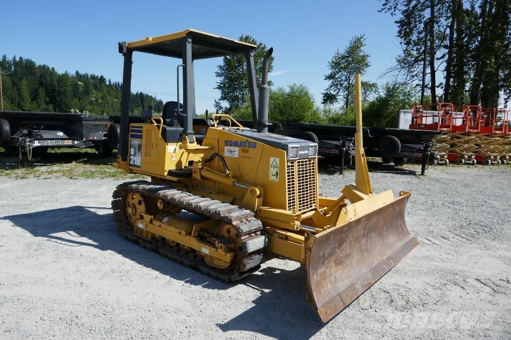 Komatsu D21A-8 크롤러 도저