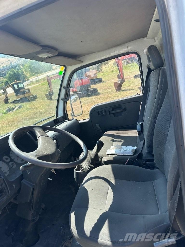 Nissan CABSTAR 35.13 트레일러 탑재 고소작업대