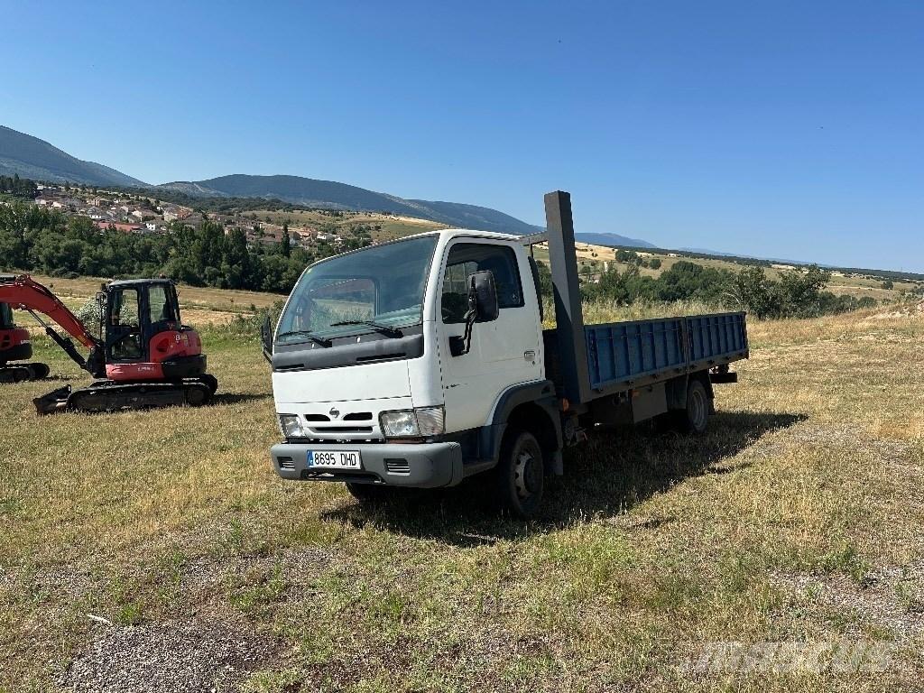 Nissan CABSTAR 35.13 트레일러 탑재 고소작업대