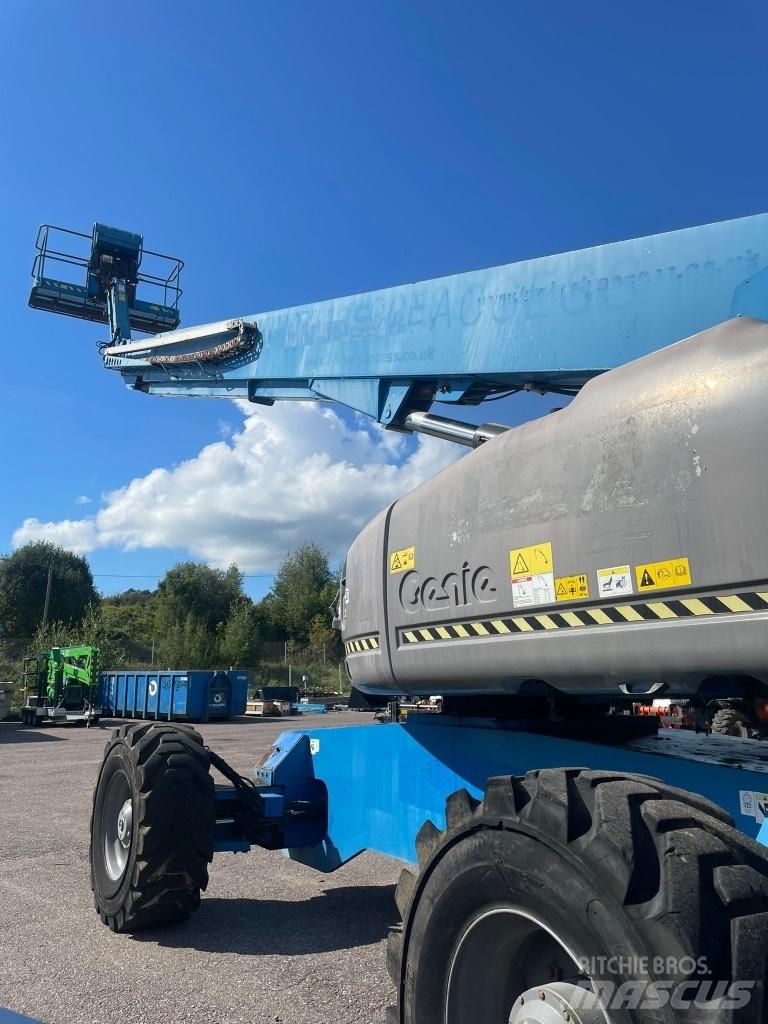 Genie S 125 관절형 전동이동 리프트