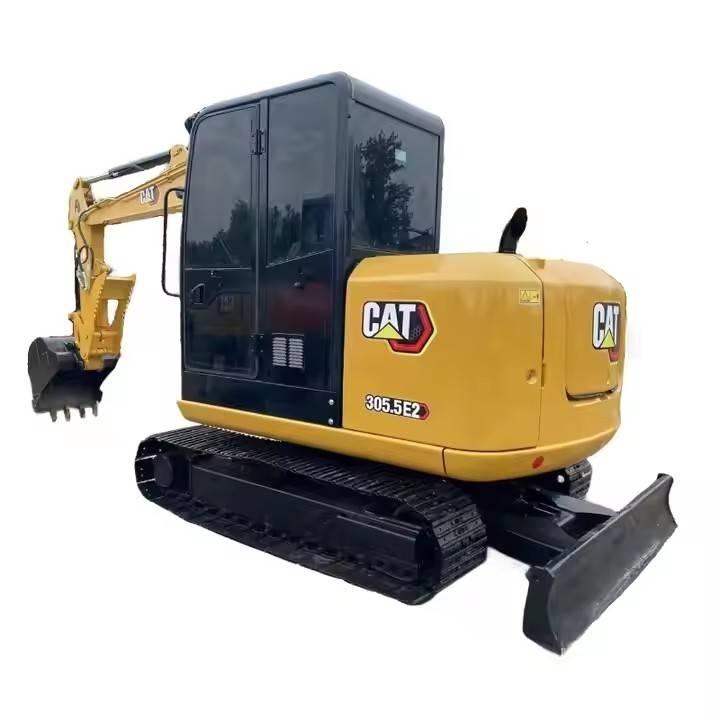 CAT 305.5 E2 소형 굴삭기 7톤 미만