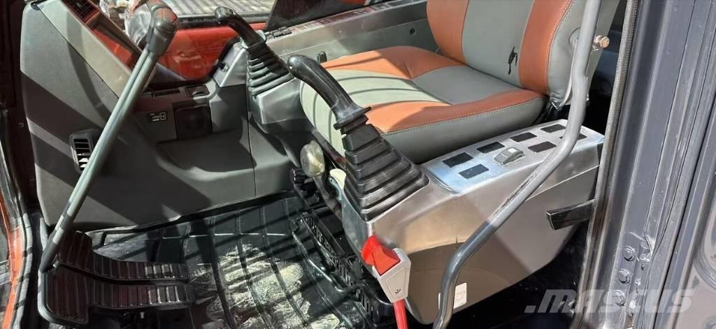 Doosan DX340 대형 굴삭기 29톤 이상