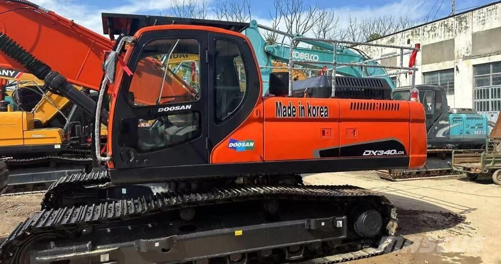 Doosan DX340 대형 굴삭기 29톤 이상
