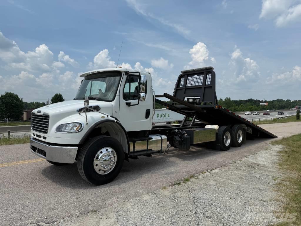 Freightliner M2 회수 차량