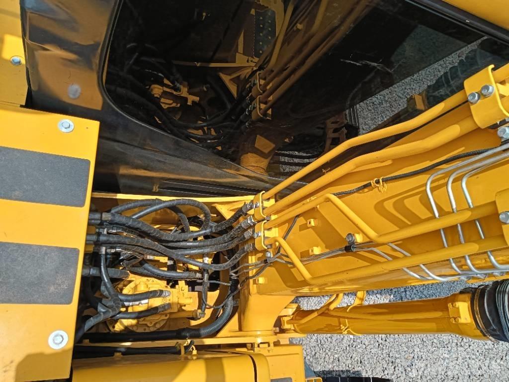 Komatsu PC 130 중형굴삭기 7톤-28톤