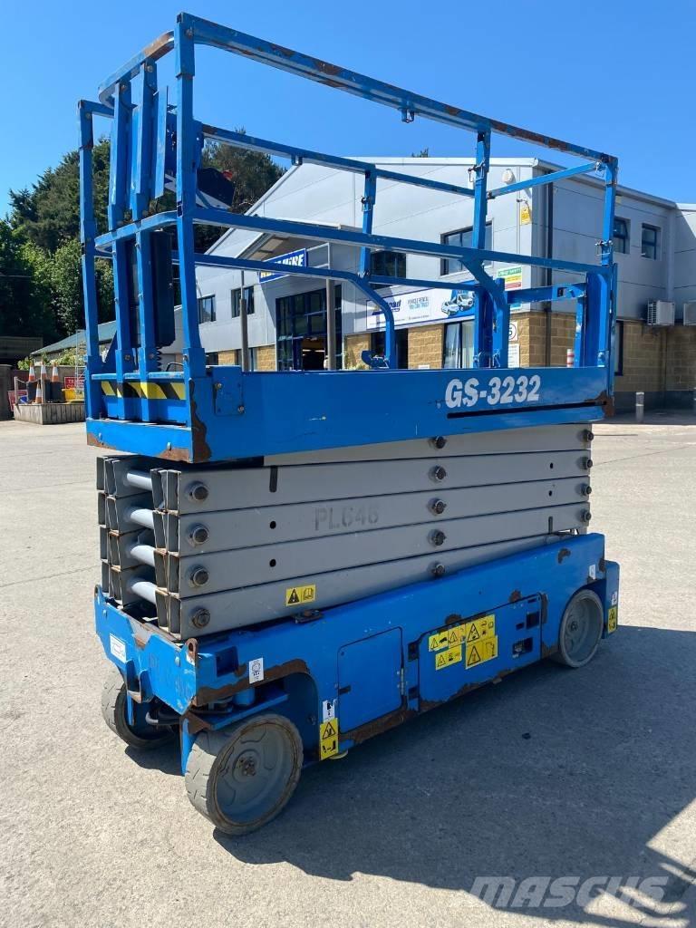 Genie GS 3232 가위형 리프트