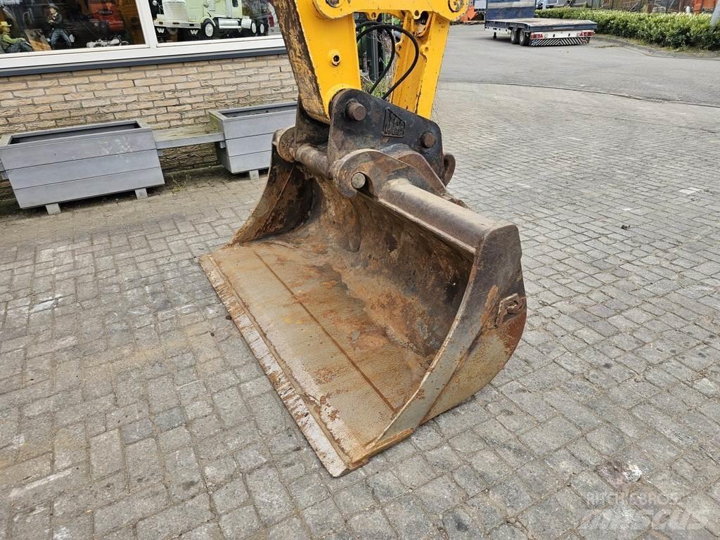 JCB JS145W  휠 굴삭기
