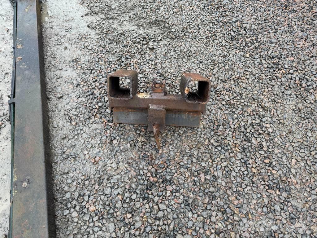 Holms 3.0M 제설 블레이드 및 제설기