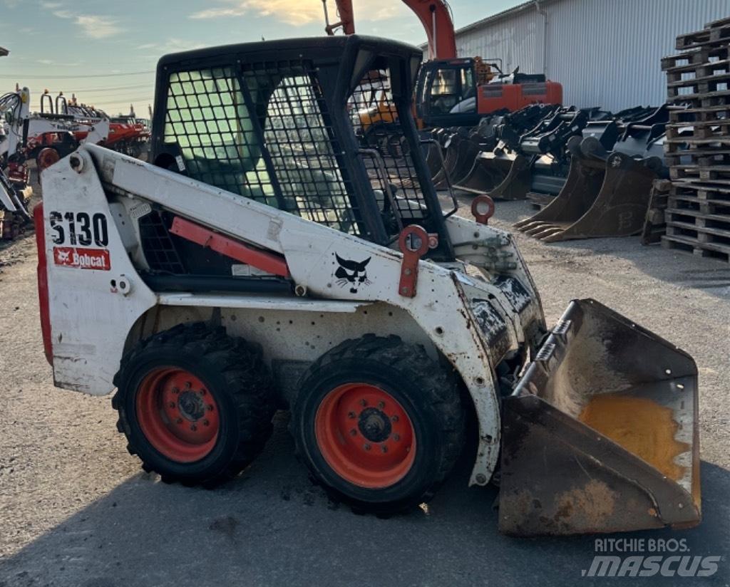 Bobcat S 130  스키드로더