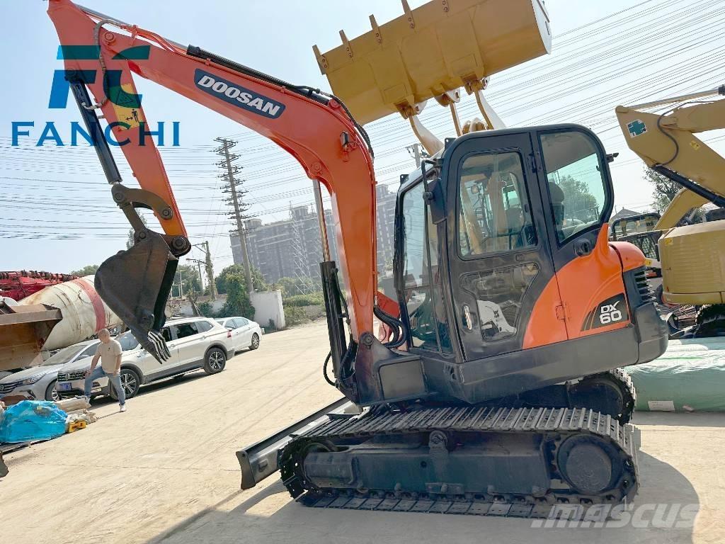 Doosan DX 60-9 C 대형 굴삭기 29톤 이상