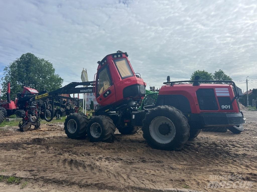 Komatsu 901 원목 하베스터
