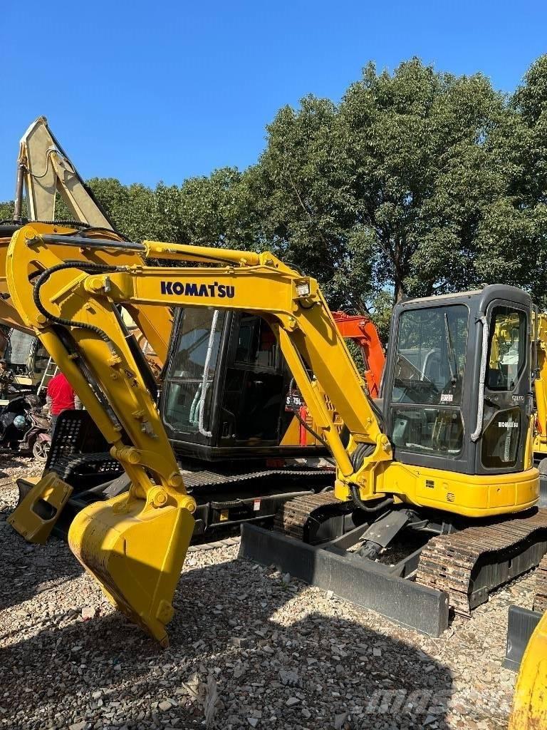 Komatsu PC 40 대형 굴삭기 29톤 이상