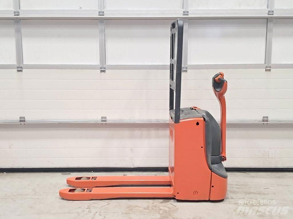 Linde T16 경량 리프터