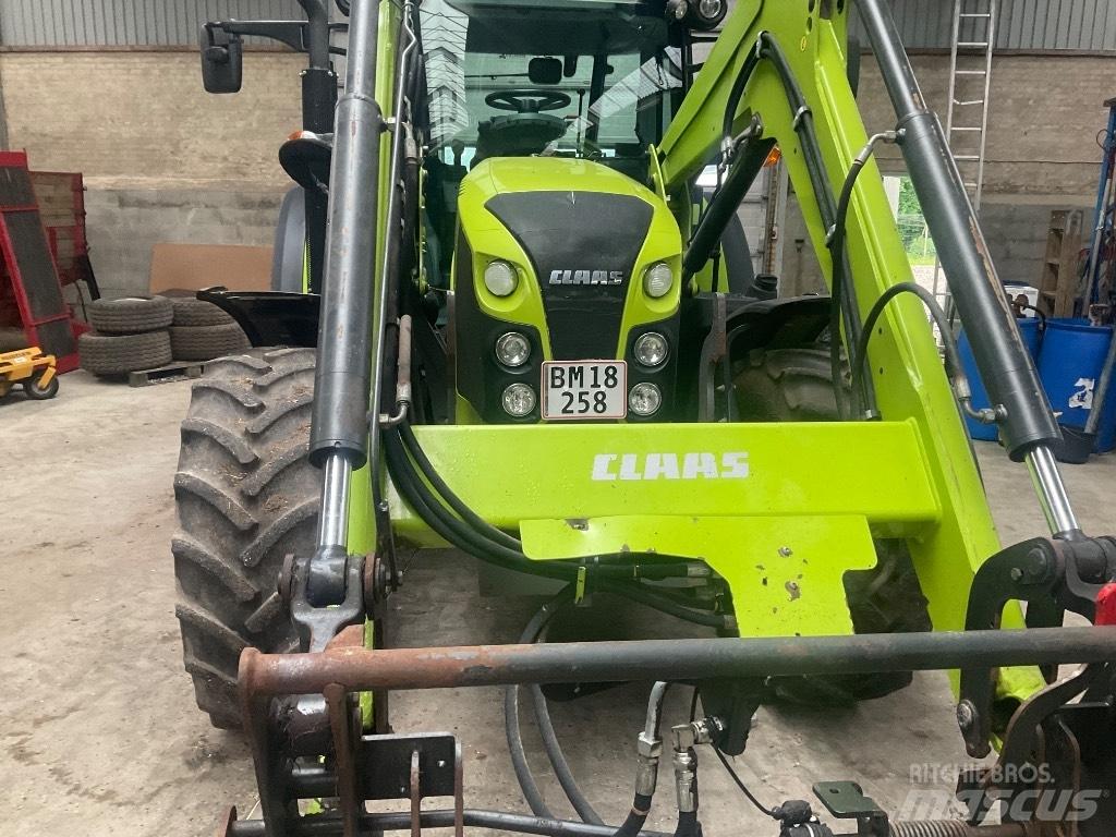 CLAAS Arion 440 CIS 트랙터