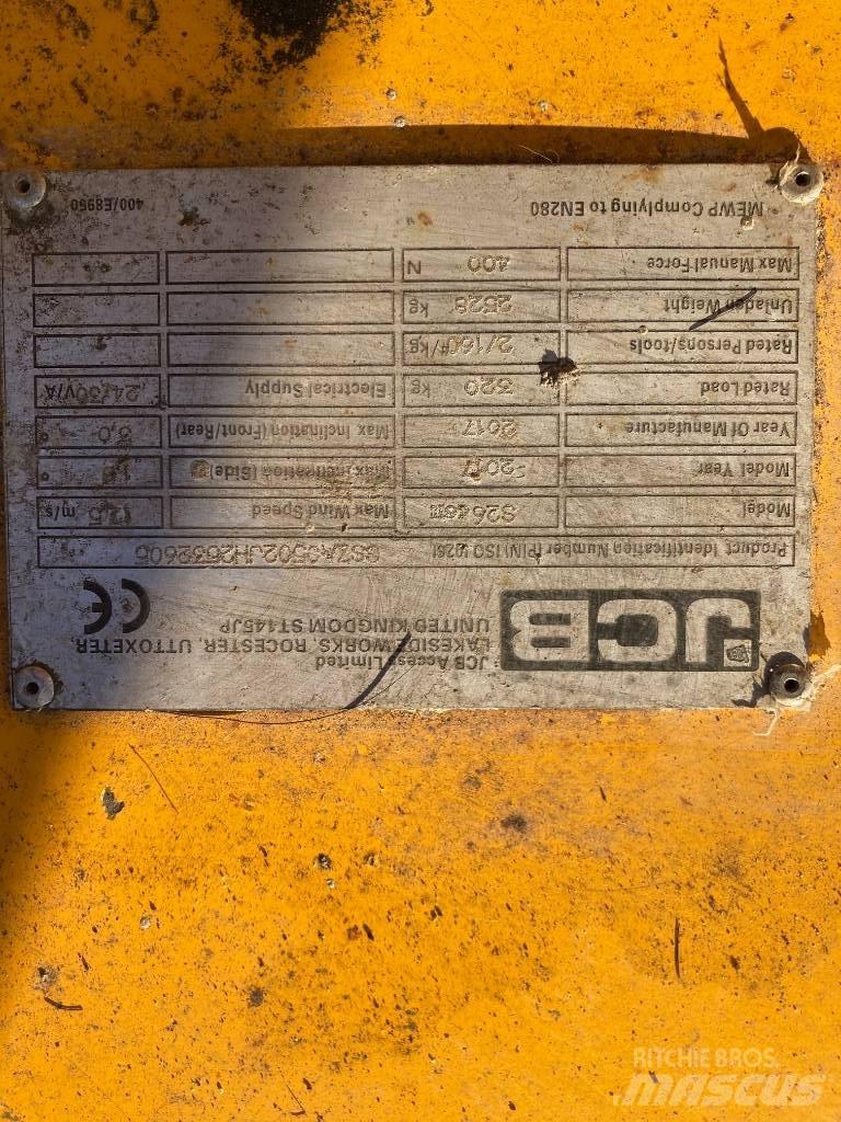 JCB S 2646 E 가위형 리프트