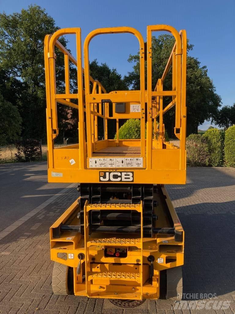 JCB S 2646 E 가위형 리프트