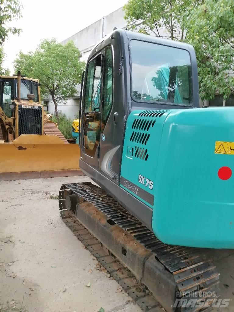 Kobelco SK 75 대형 굴삭기 29톤 이상