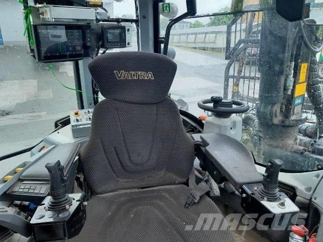 Valtra N153 임업용 트랙터