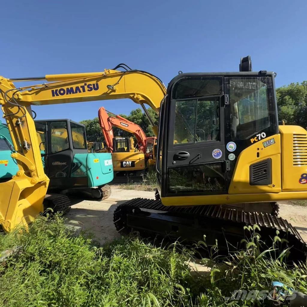 Komatsu PC 70 대형 굴삭기 29톤 이상
