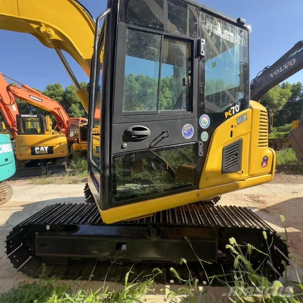 Komatsu PC 70 대형 굴삭기 29톤 이상