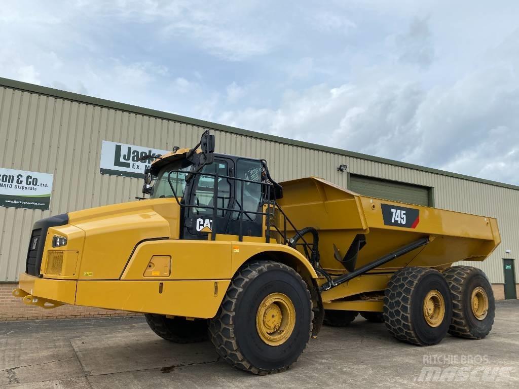 CAT 745 C 연결식 홀러