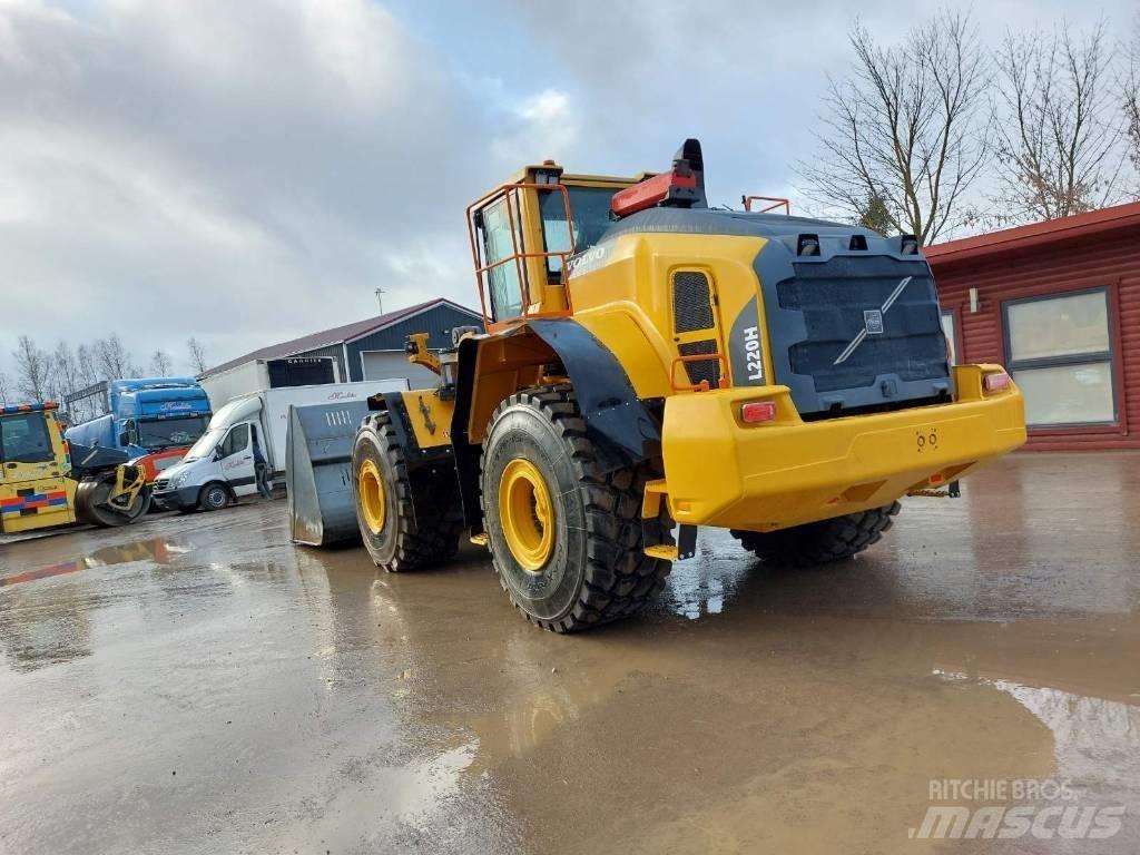 Volvo L 220 H  휠로우더