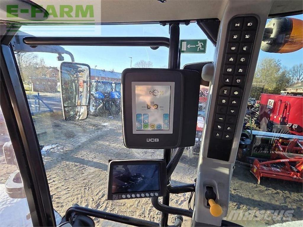 JCB fastrac 8330 트랙터