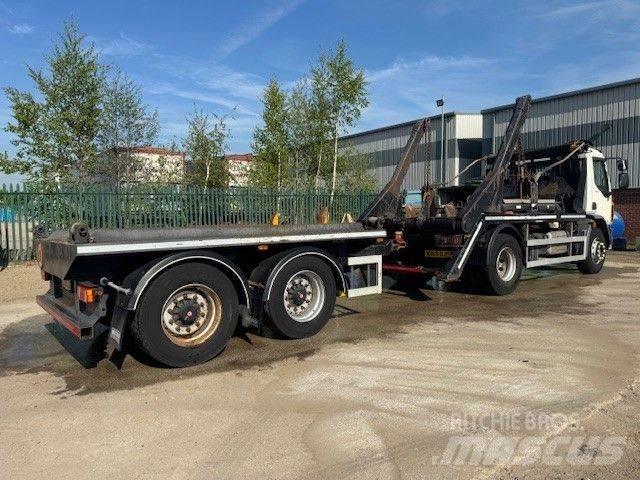 DAF LF 320 스킵 로더 트럭