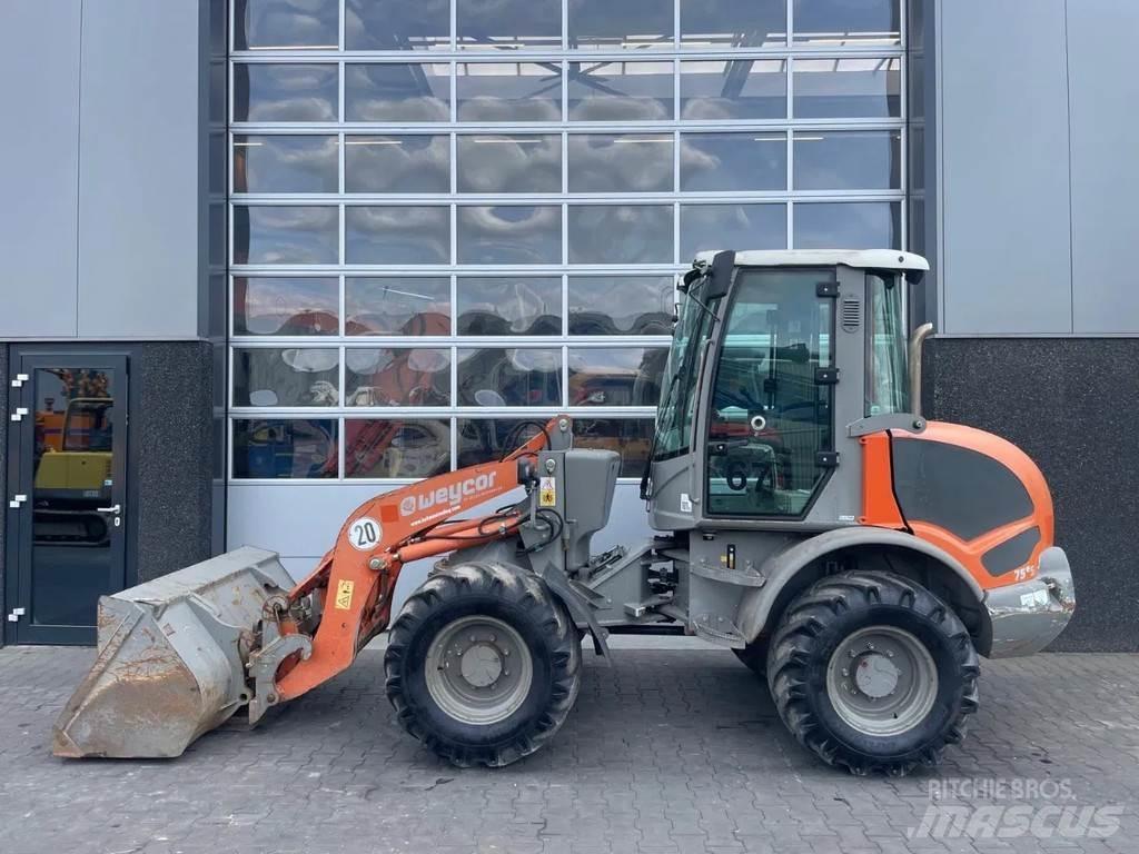 Atlas AR75e S  휠로우더