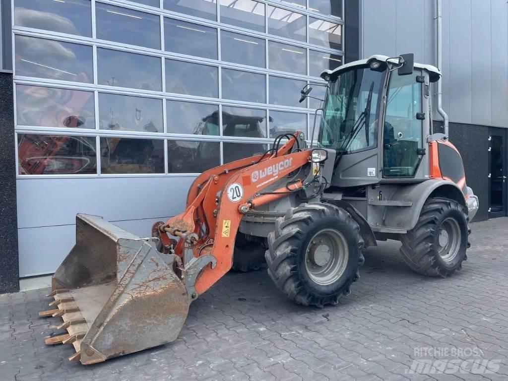 Atlas AR75e S  휠로우더