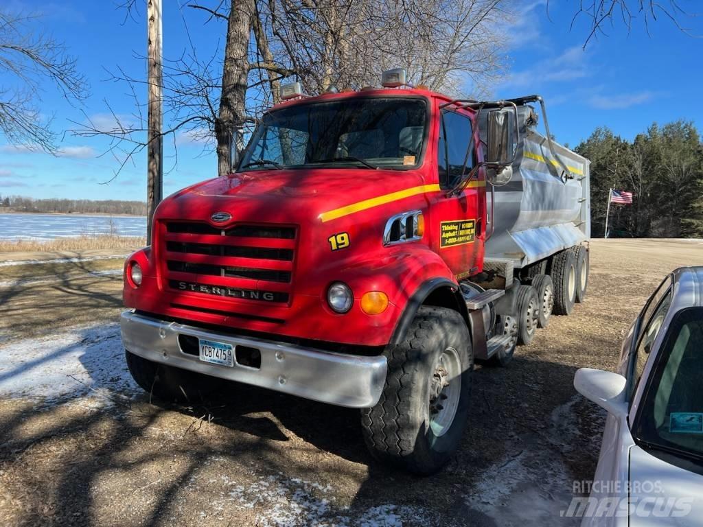 Sterling L 7500 덤프 트럭