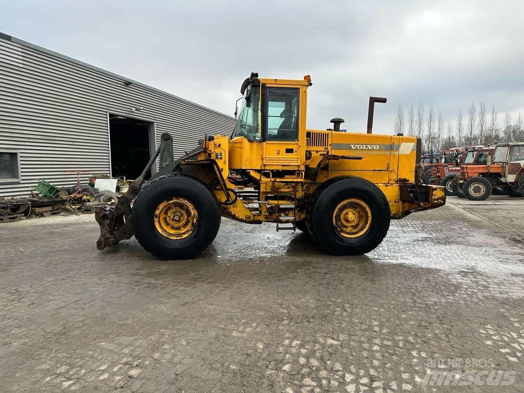 Volvo L120C  휠로우더
