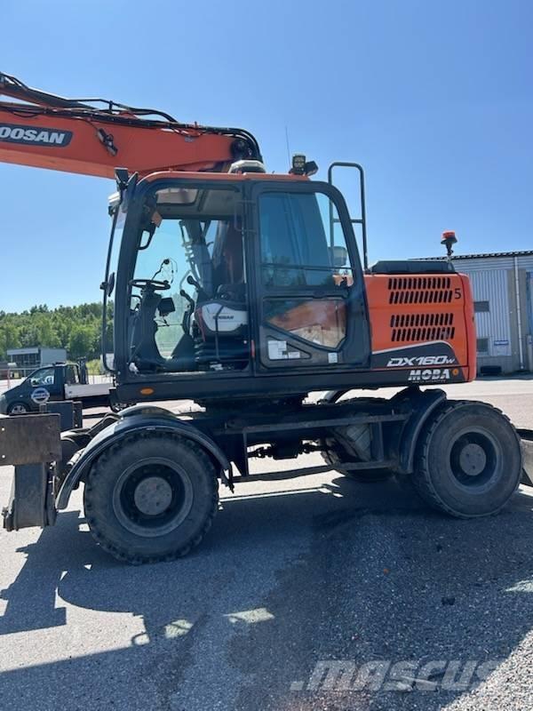 Doosan DX 160 w-5  휠 굴삭기
