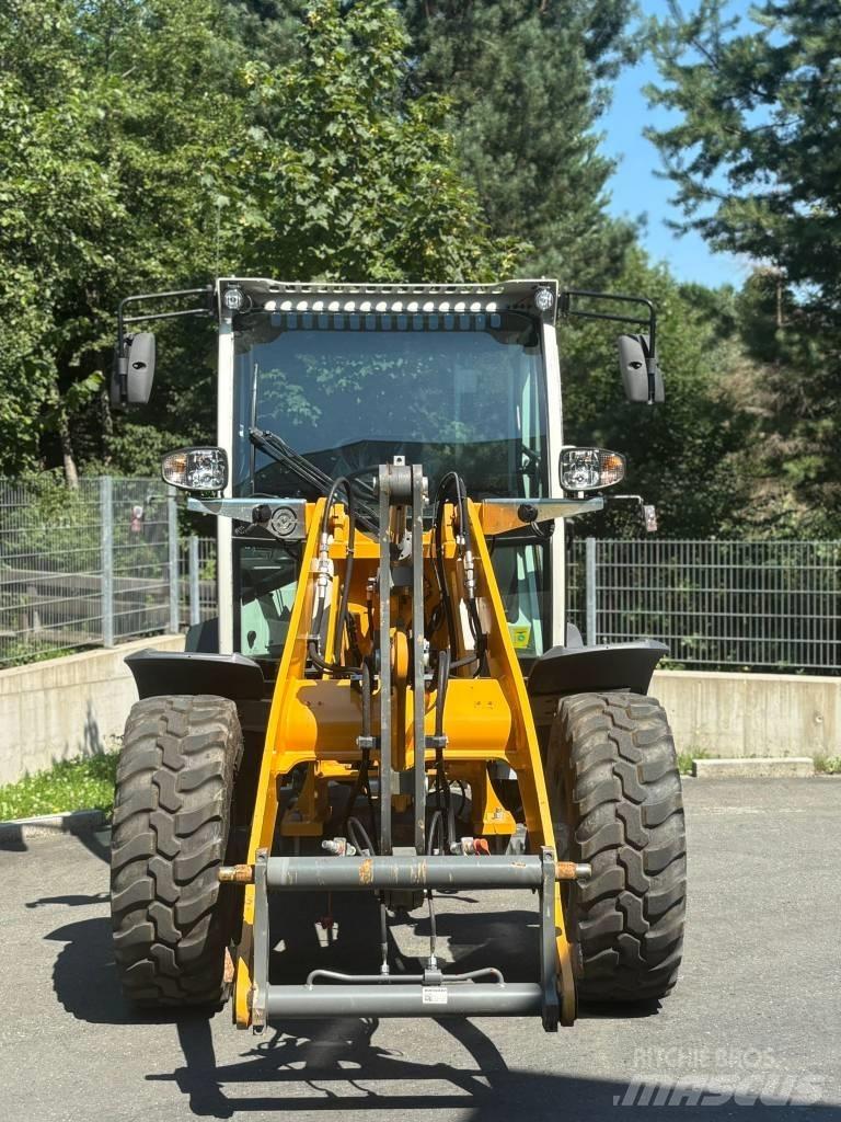 Liebherr L 506  휠로우더