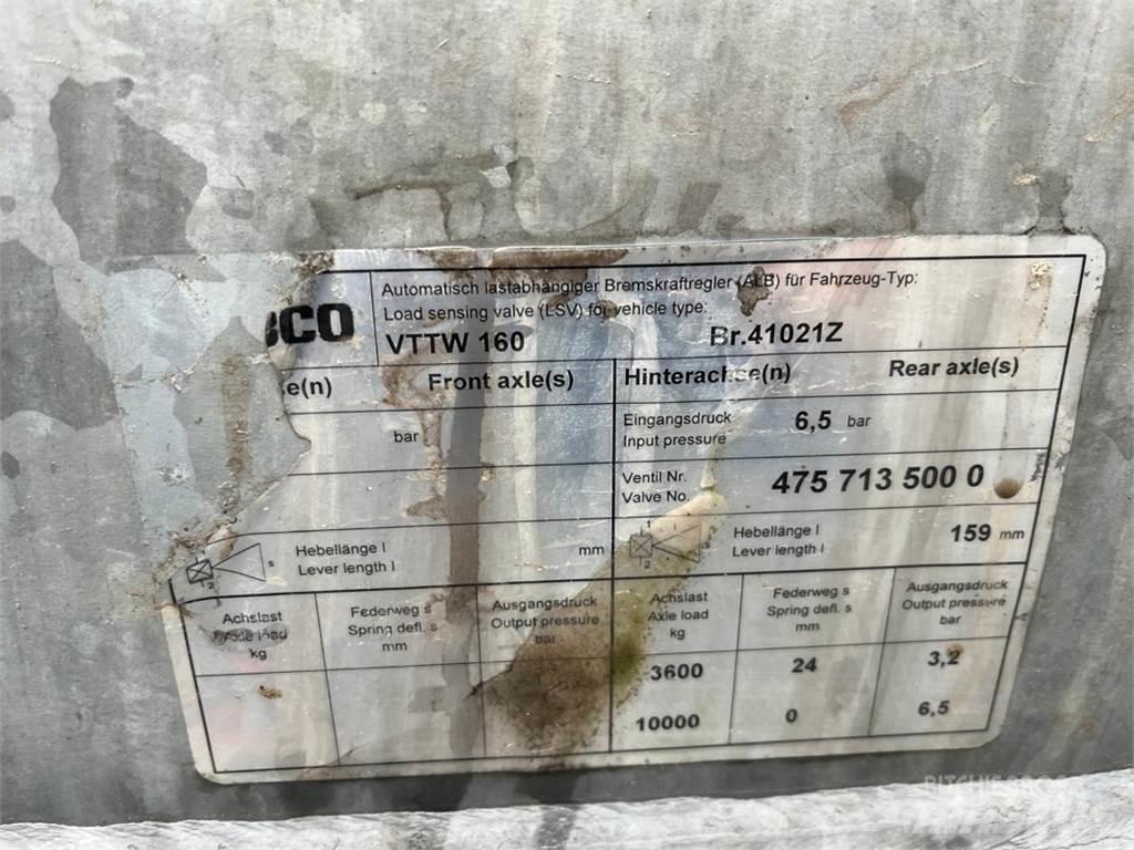 Briri VTTW 16700 퇴비살포기