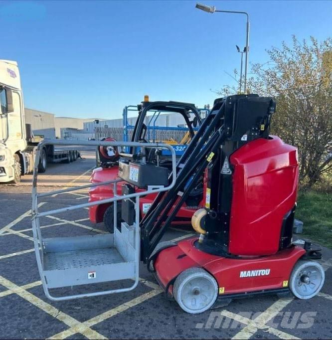 Manitou 100 VJR 인원/화물 앨리베이터