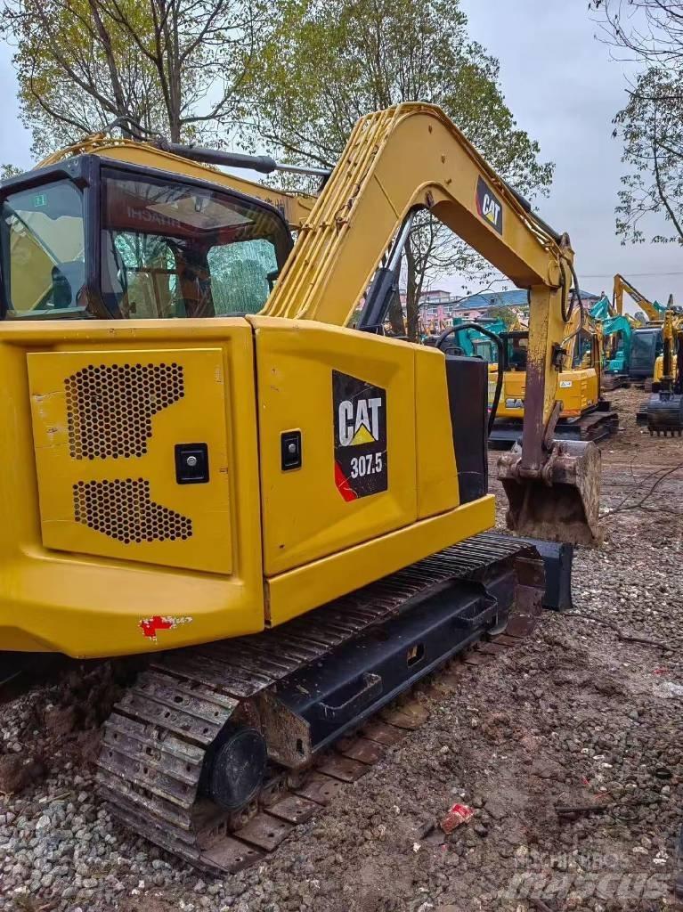 CAT 307.5 소형 굴삭기 7톤 미만
