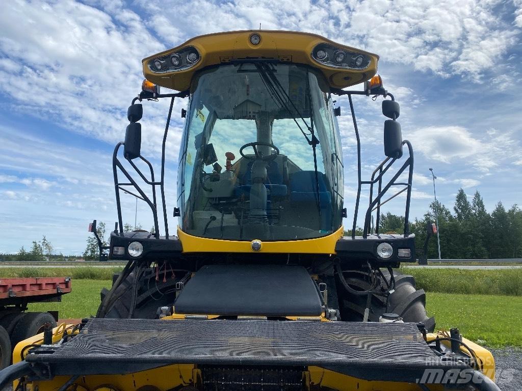 New Holland FR 500 자동 초지기계