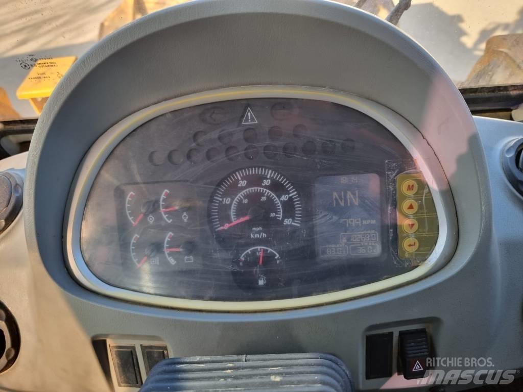 Hyundai HL 757-7  휠로우더