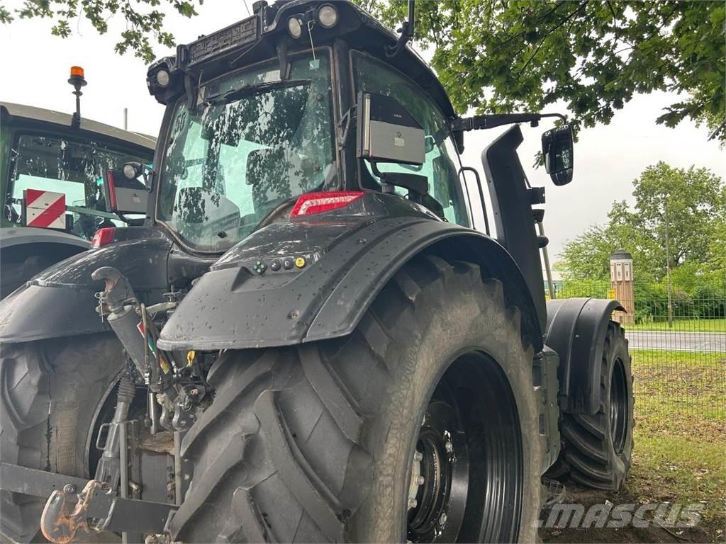 Valtra T 235 D 트랙터