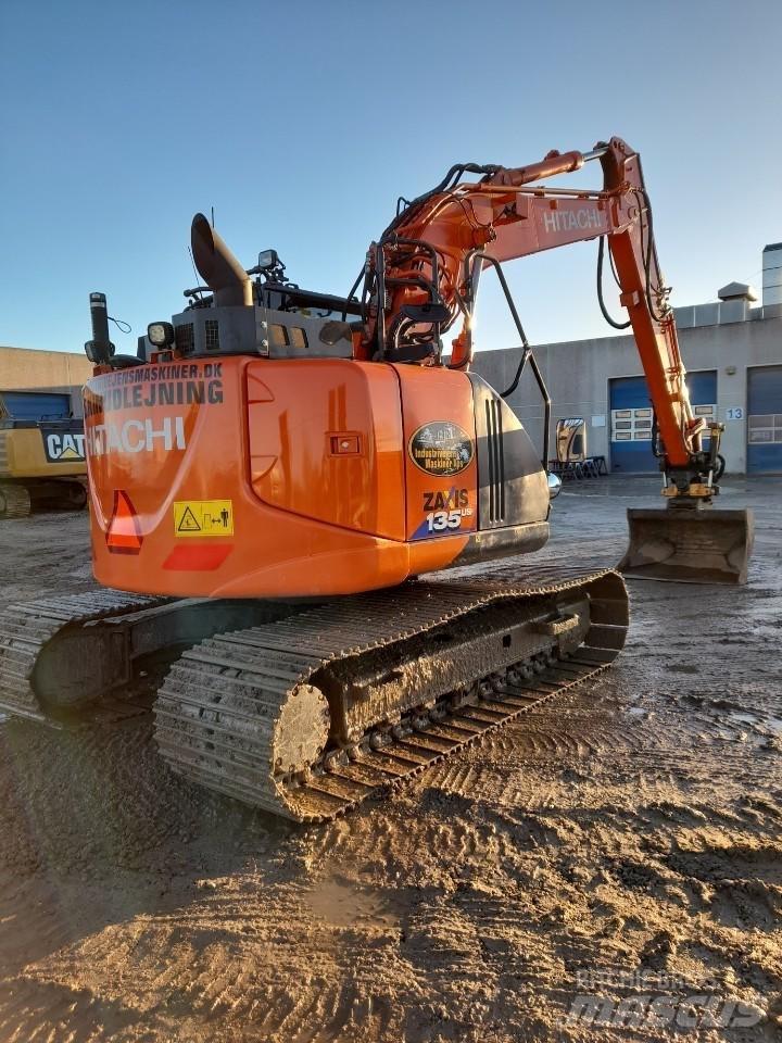 Hitachi ZX 135 US-6 대형 굴삭기 29톤 이상