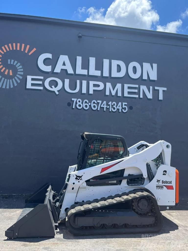 Bobcat T 740  스키드로더