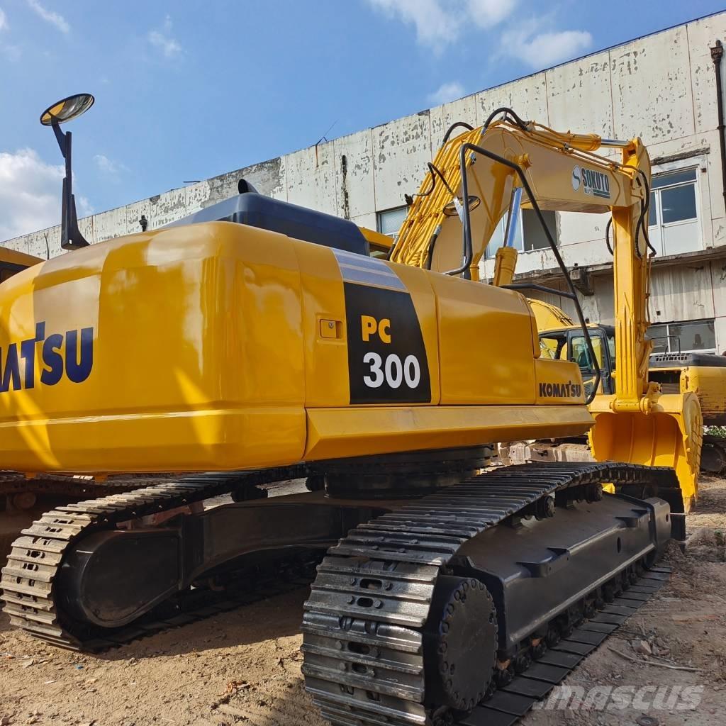 Komatsu PC 300-7 대형 굴삭기 29톤 이상
