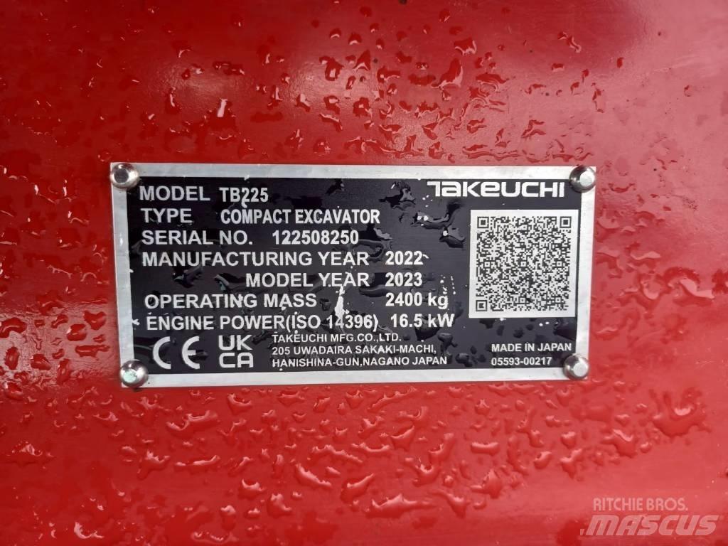 Takeuchi TB 225 소형 굴삭기 7톤 미만