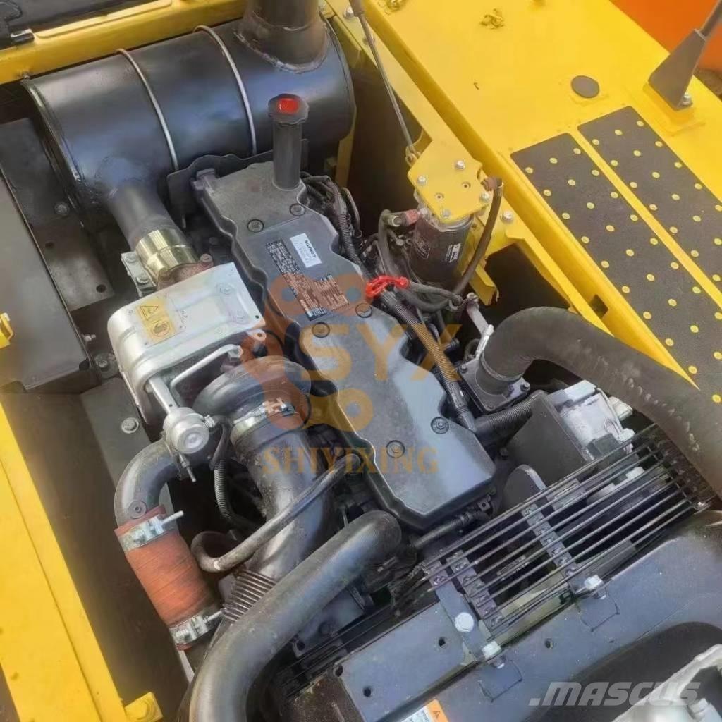 Komatsu PC 240 LC-8 대형 굴삭기 29톤 이상