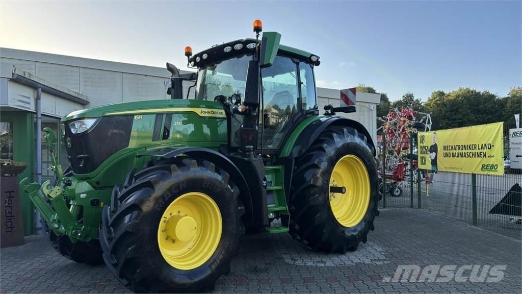 John Deere 6R250 트랙터