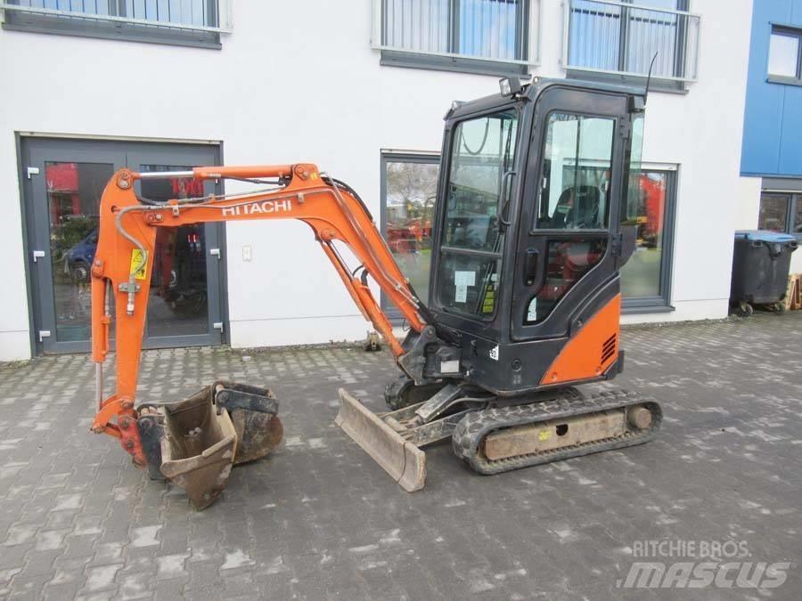 Hitachi ZX 17 U-2 소형 굴삭기 7톤 미만