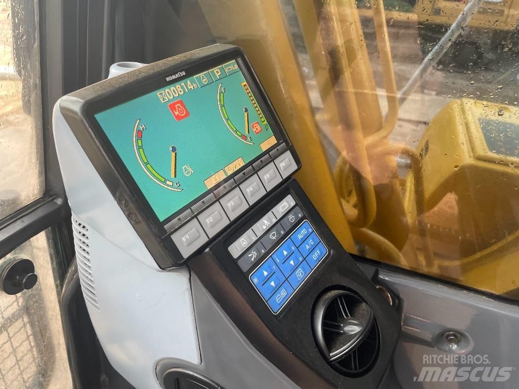 Komatsu PC 240 LC-8 대형 굴삭기 29톤 이상