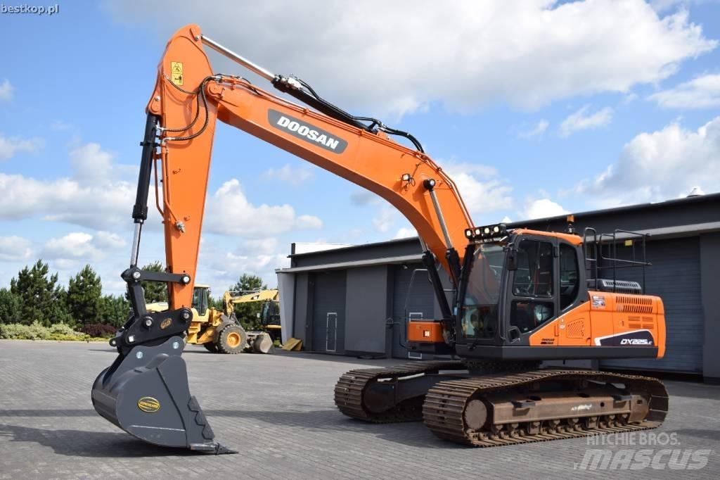 Doosan DX 225 LC-5 대형 굴삭기 29톤 이상