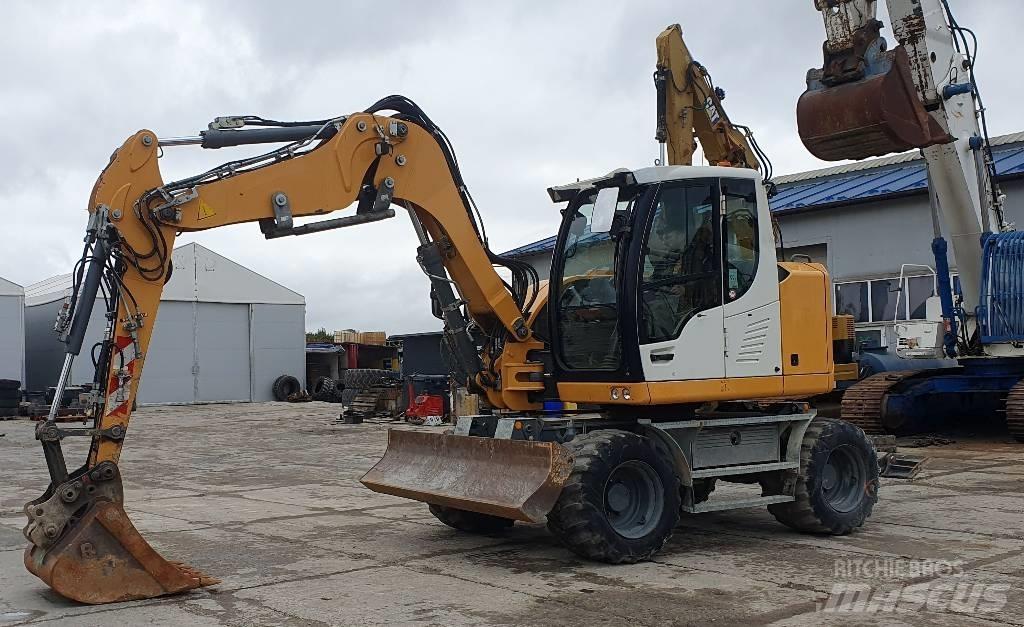 Liebherr A 910  휠 굴삭기
